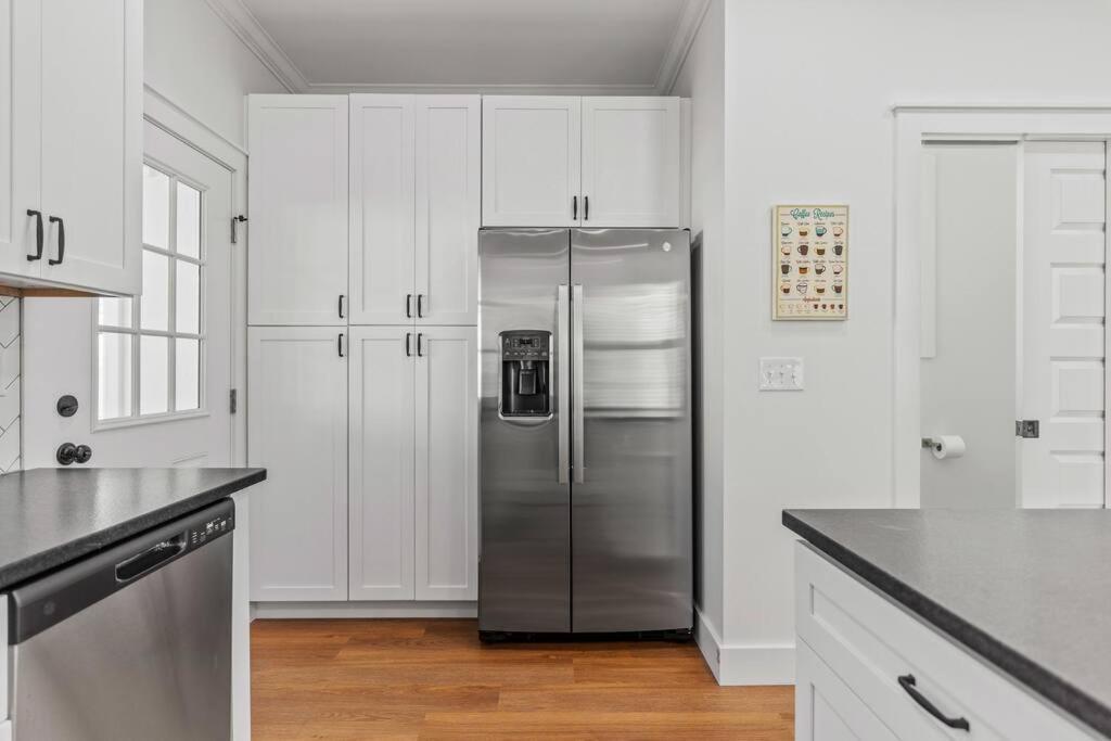 New•Downtown• Onetreehill Bridge Villa Wilmington Bagian luar foto